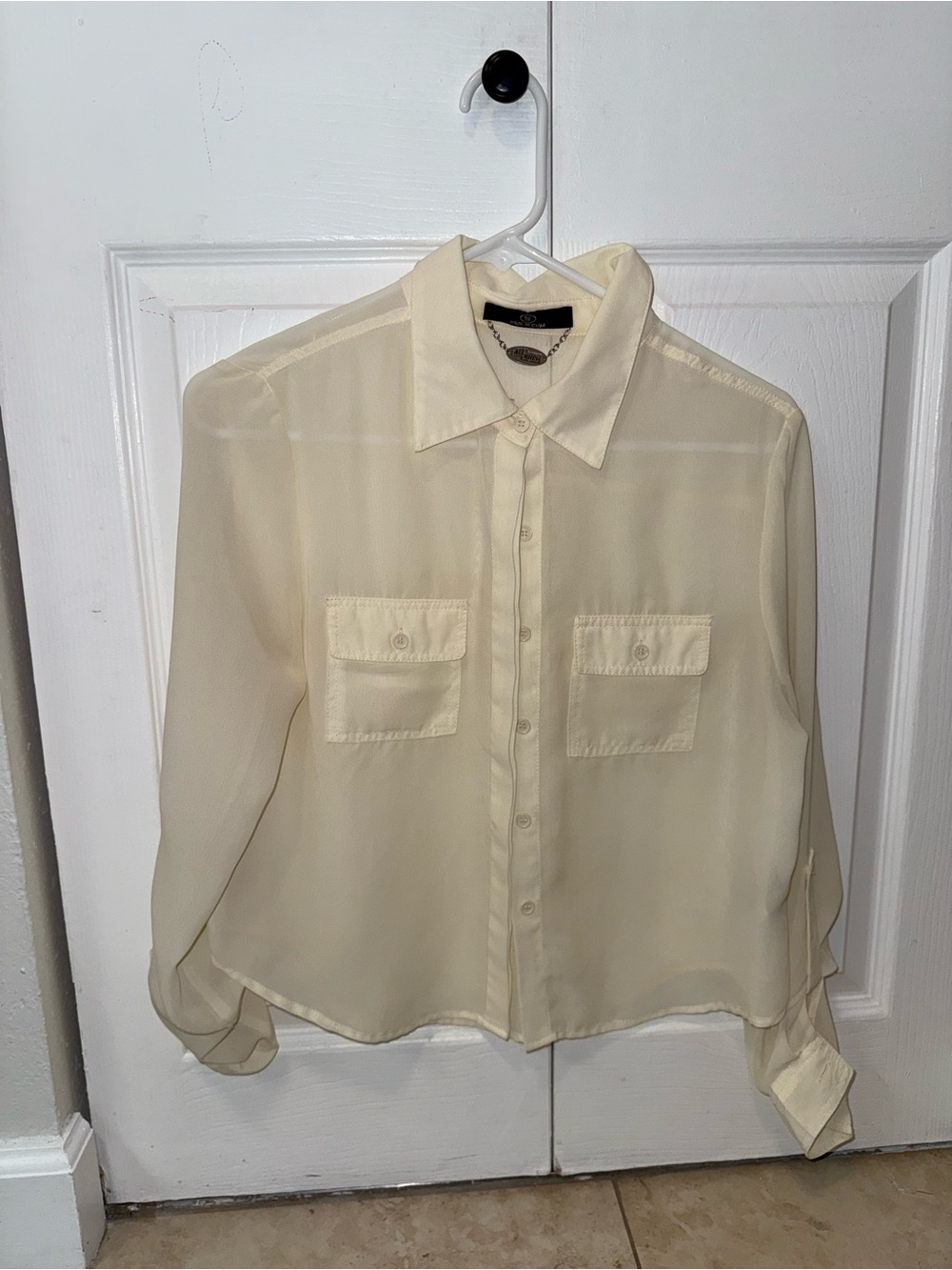 Women’s Button-Up Shirt in Cream